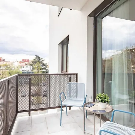 - Balcony - Comfort And Calm Hideaway Apartmán