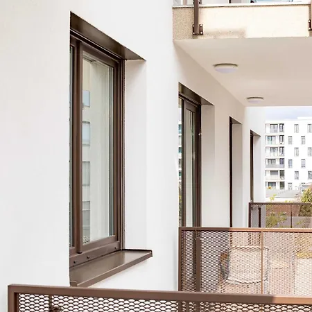 - Balcony - Comfort And Calm Hideaway Διαμέρισμα *